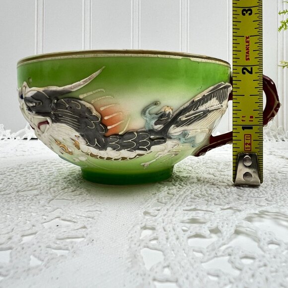 Japanese Dragonware Tea Cup & Saucer Raised Moriage Design Green Geisha Girl - Picture 6 of 10